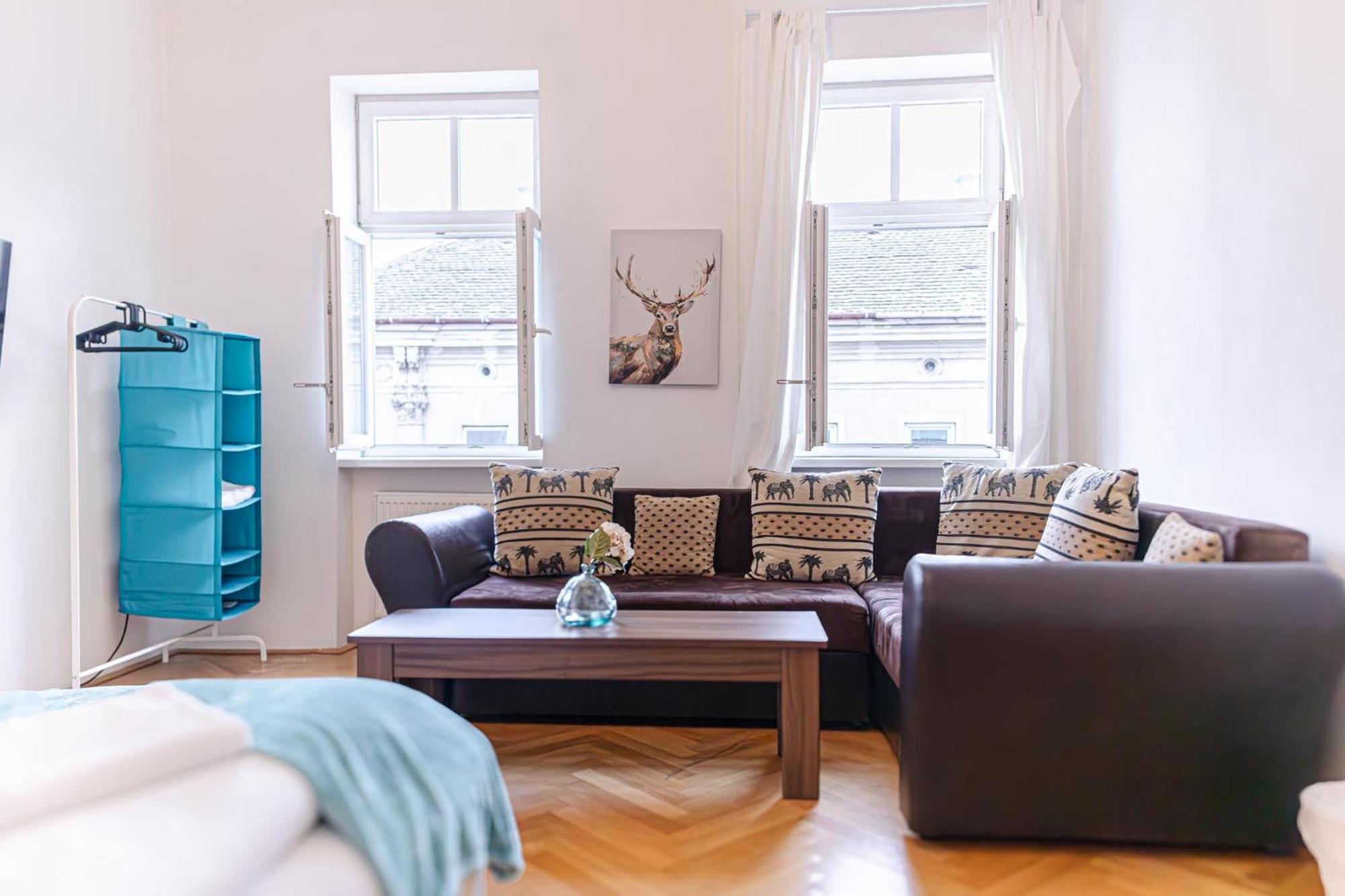 Amazing 2br Stay, Wiener Stadthalle Apartmán *